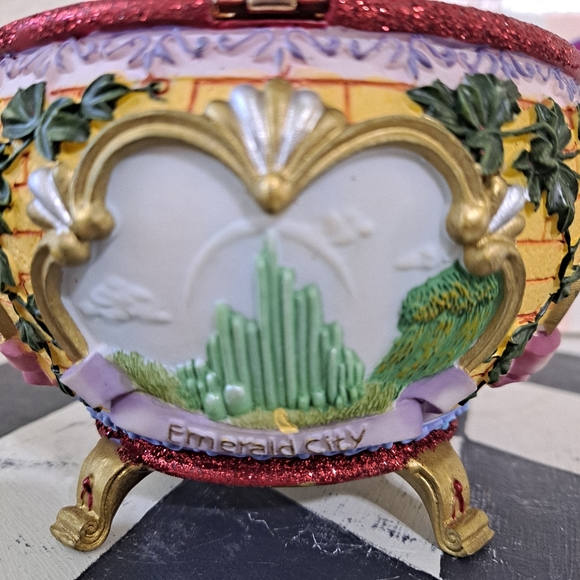 DISCONTINUED Wizard of Oz Over the Rainbow Music Box - Picture 5 of 11